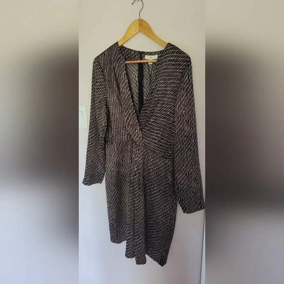 H by Halston Black and Gold  Dress - Picture 8 of 11